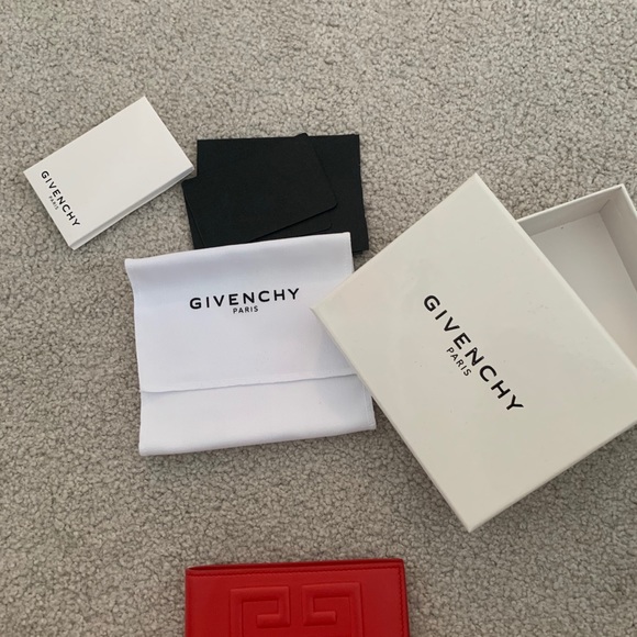 Givenchy Red Wallet - Picture 7 of 7